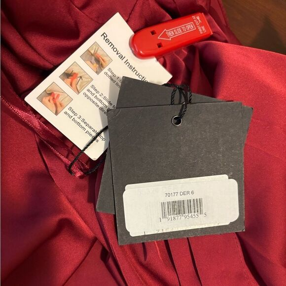 Mac-duggal Women's Red Dress - Picture 5 of 12